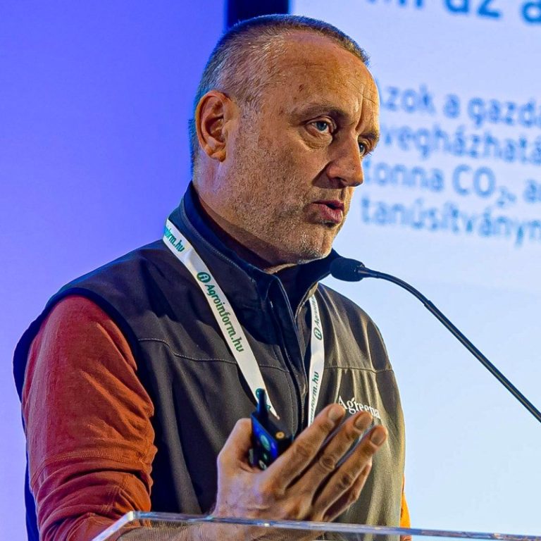 Kökény Attila portréfotója